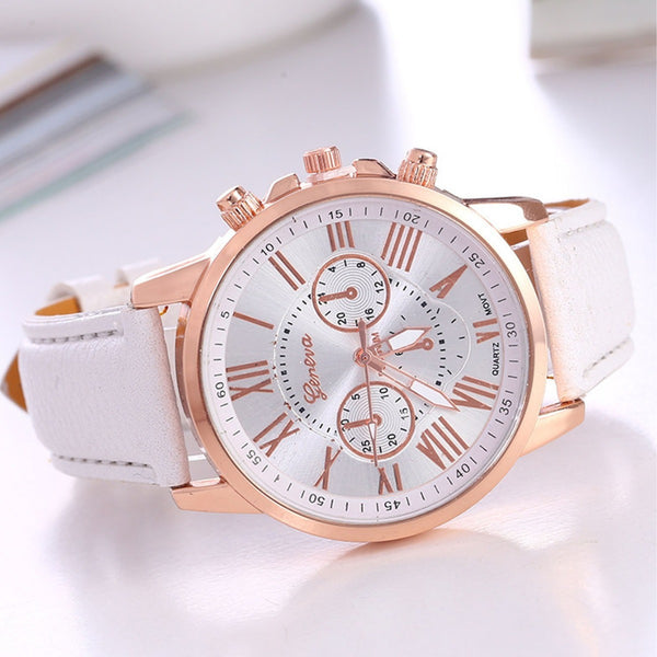 Fashion Women's Quartz Watch And Bracelet Set